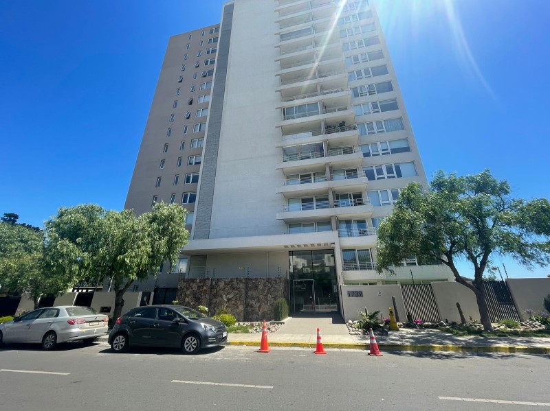 HERMOSO DEPARTAMENTO A PASOS DE LA PLAYA...                    