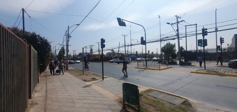 METRO LO CRUZAT...                                                                      