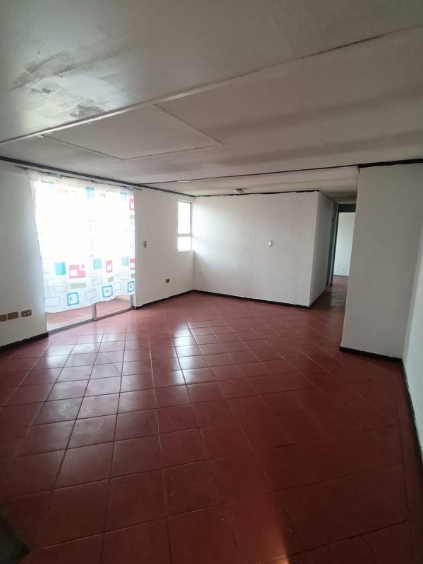 HANGA ROA 12380, SAN BERNARDO...                                          