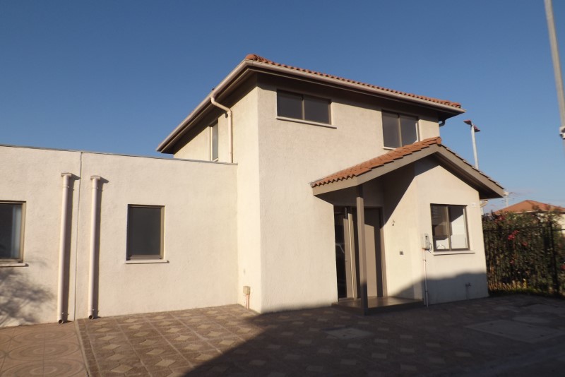 ARRIENDO CASA EN CONDOMINIO CAICURA -VILLASECA -BUIN