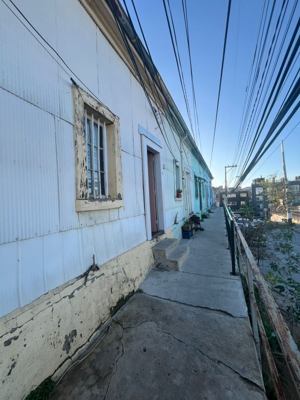 FRENTE A CENTRO CULTURAL DE VALPARAISO