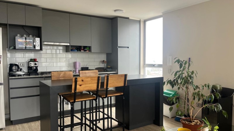 METRO LO OVALLE Y EL PARRON