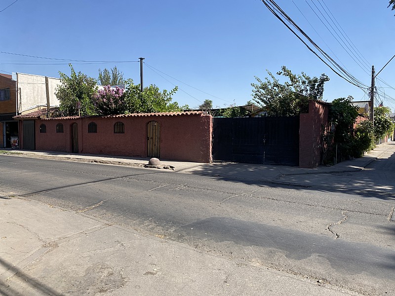 2 CASAS UNIDAS CON LOCAL COMERCIAL