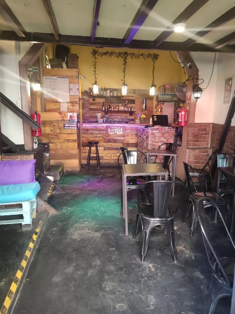 HERMOSO LOCAL EN VALPARAISO