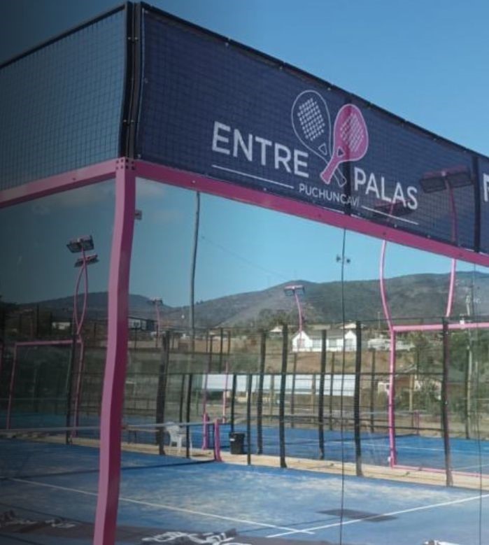 AL LADO DE CARRETERA