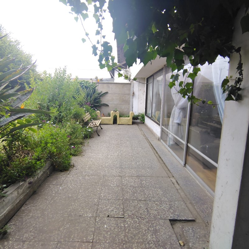 FOCOLARE VENDE CASA EN BARRANCA A PASOS DE LA MUNICPALIDAD 