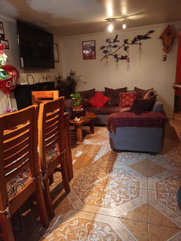 CASA DE 1 PISO EN CALLE PABLO NERUDA POBLACIN LO HERMIDA 