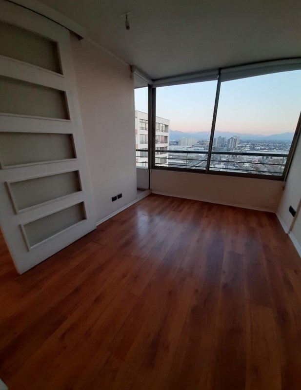 METRO RODRIGO DE ARAYA