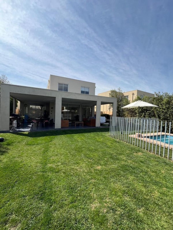 BARRIO LAGUNA CHICUREO