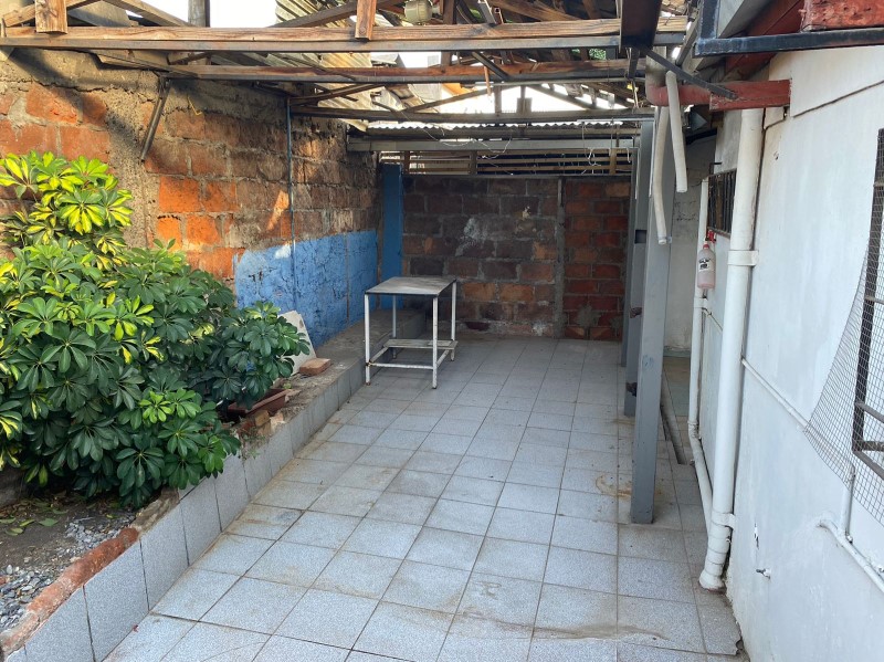 CASA EN VENTA, LA CISTERNA, CON INMEJORABLE CONECTIVIDAD