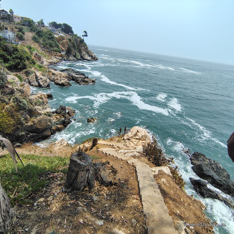 FOCOLARE PROPIEDADES VENDE CASA CON VISTA AL MAR