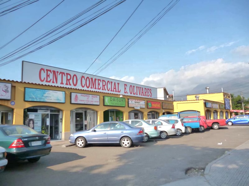 LOCAL COMERCIAL EN LA FLORIDA