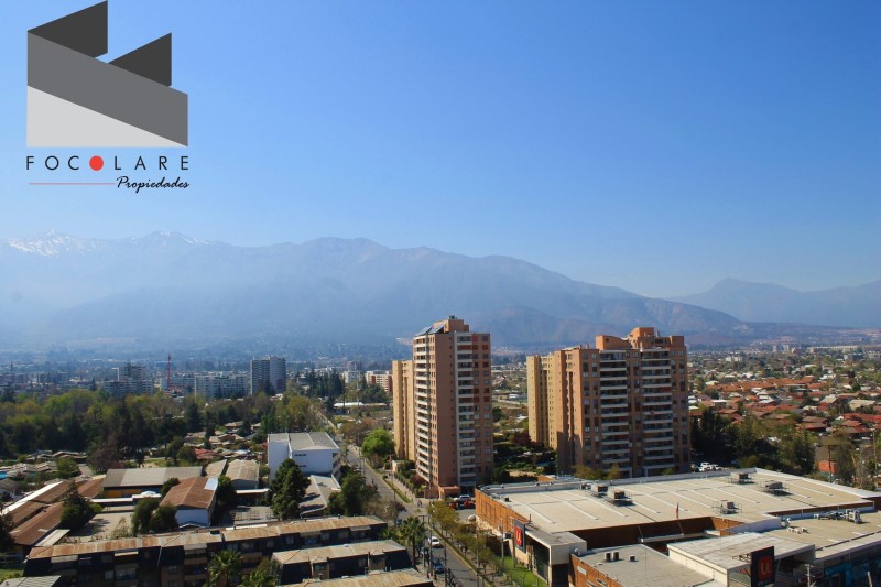 METRO VICENTE VALDES EN LA PUERTA DEL CONDOMINIO