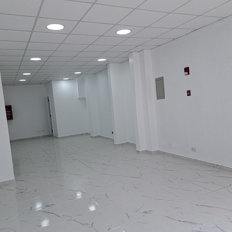 ARRIENDO LOCAL COMERCIAL NUEVO EN SANTIAGO...&nbsp; &nbsp; &nbsp; &nbsp; &nbsp; &nbsp; &nbsp; &nbsp; 