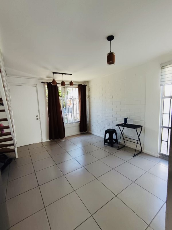 SE ARRIENDA HERMOSA CASA EN BUIN!!...&nbsp; &nbsp; &nbsp; &nbsp; &nbsp; &nbsp; &nbsp; &nbsp; &nbsp; &nbsp; &nbsp; &nbsp; &nbsp; &nbsp; &nbsp; &nbsp; 