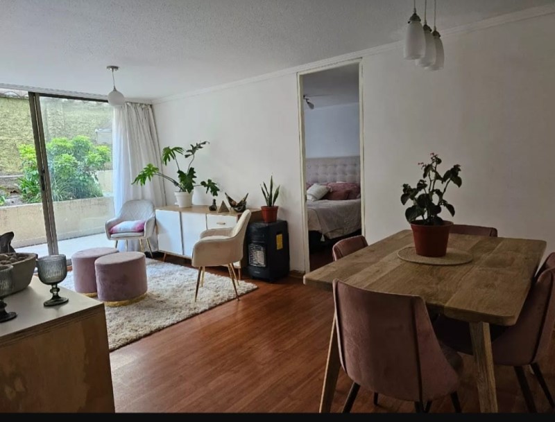 CALLE RESIDENCIAL A PASOS DE METRO MONSE�OR EYZAGUIRRE