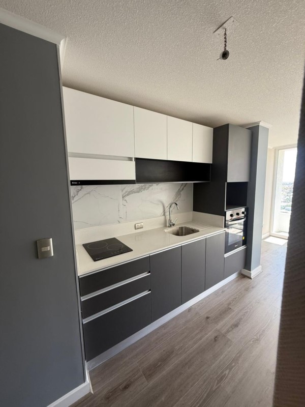 A PASOS METRO LAS REJAS