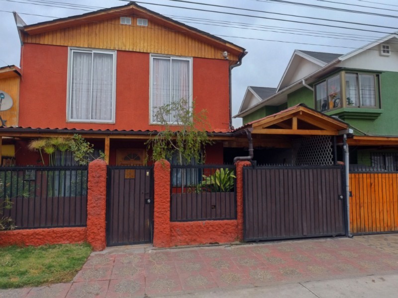 HERMOSA CASA 4D 2B 2 ESTACIONAMIENTOS LOS H�ROES...&nbsp; &nbsp; 